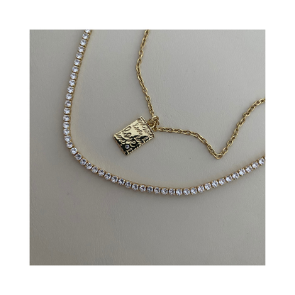 naszyjnik z Cyrkoniami